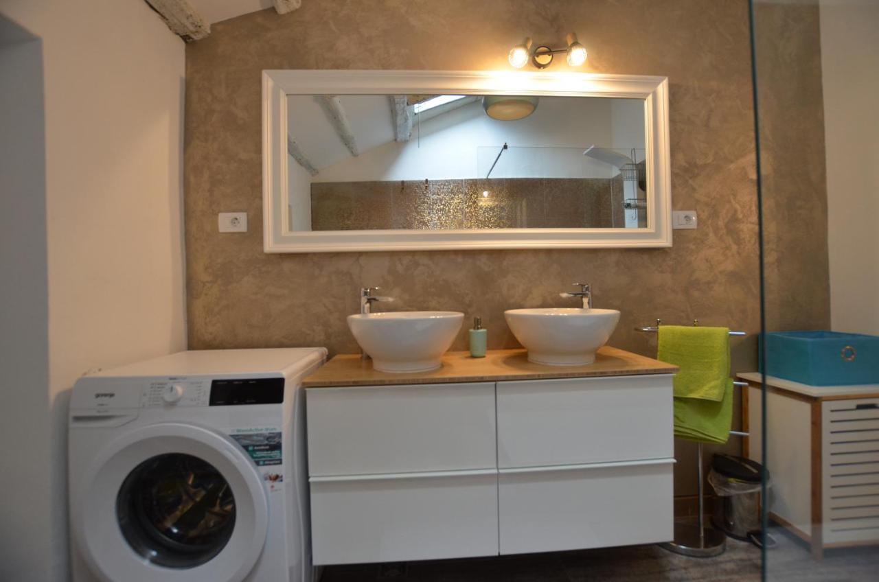 Noanna Apartment Ровинь Экстерьер фото